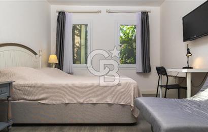 ÇEŞME AYASARANDA'DA OTEL KONFORUNDA, DENİZE SIFIR REZİDANS DAİRE