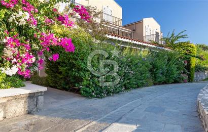 ÇEŞME AYASARANDA'DA OTEL KONFORUNDA, DENİZE SIFIR REZİDANS DAİRE