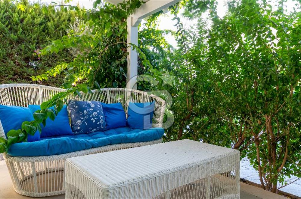 ÇEŞME AYASARANDA'DA OTEL KONFORUNDA, DENİZE SIFIR REZİDANS DAİRE