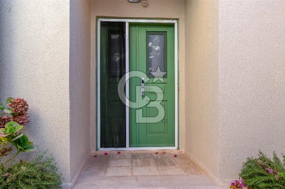 ÇEŞME AYASARANDA'DA OTEL KONFORUNDA, DENİZE SIFIR REZİDANS DAİRE