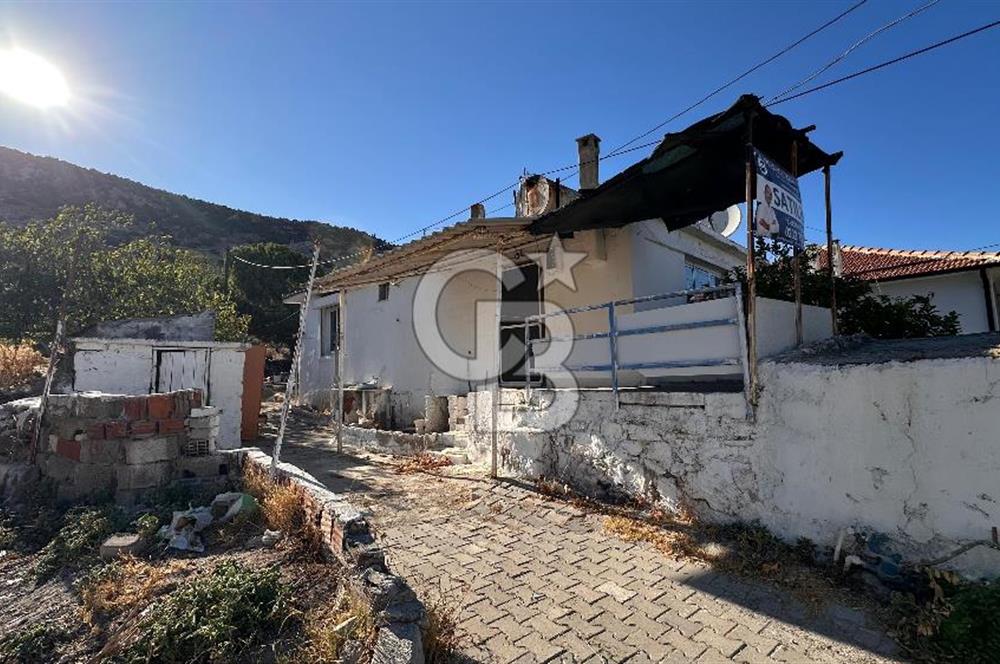 Karaburun Mordoğan Çatalkaya'da Kargir Ev ve Arsası