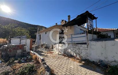 Karaburun Mordoğan Çatalkaya'da Kargir Ev ve Arsası