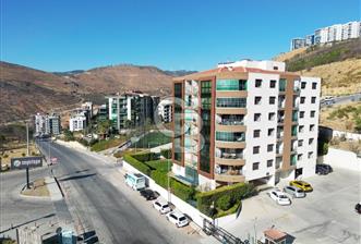 KÖRFEZ MAHALLESİ DOĞAKENT SİTESİ SATILIK 3+1 ARAKAT FERAH DAİRE