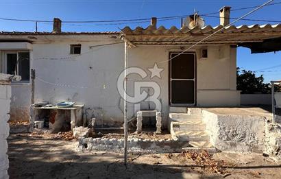 Karaburun Mordoğan Çatalkaya'da Kargir Ev ve Arsası