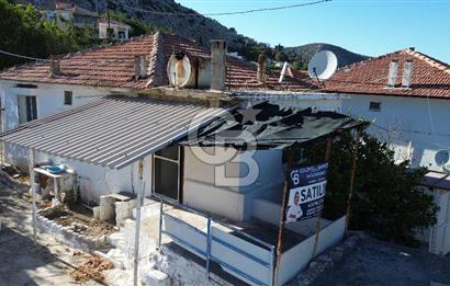Karaburun Mordoğan Çatalkaya'da Kargir Ev ve Arsası