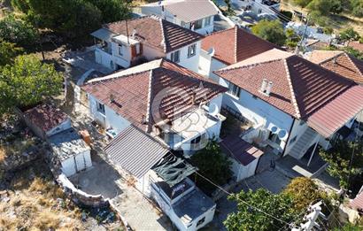 Karaburun Mordoğan Çatalkaya'da Kargir Ev ve Arsası