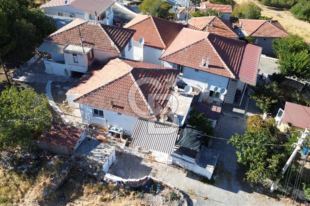 Karaburun Mordoğan Çatalkaya'da Kargir Ev ve Arsası