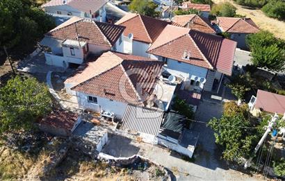 Karaburun Mordoğan Çatalkaya'da Kargir Ev ve Arsası