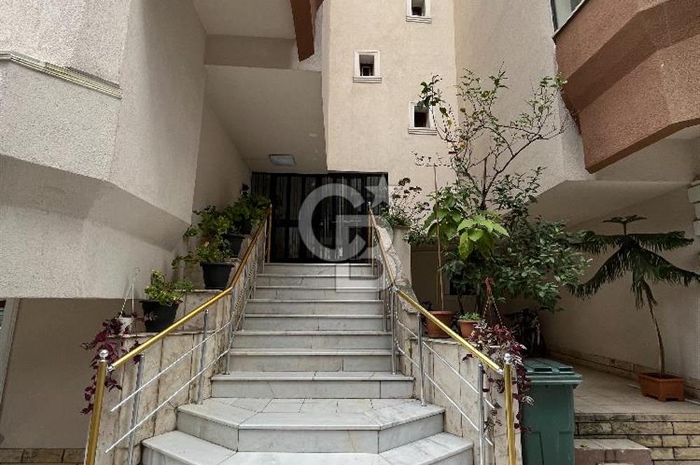 Acıbadem Caddesine 2.Bina Açık Otoparklı 1+1 Kiralık Daire