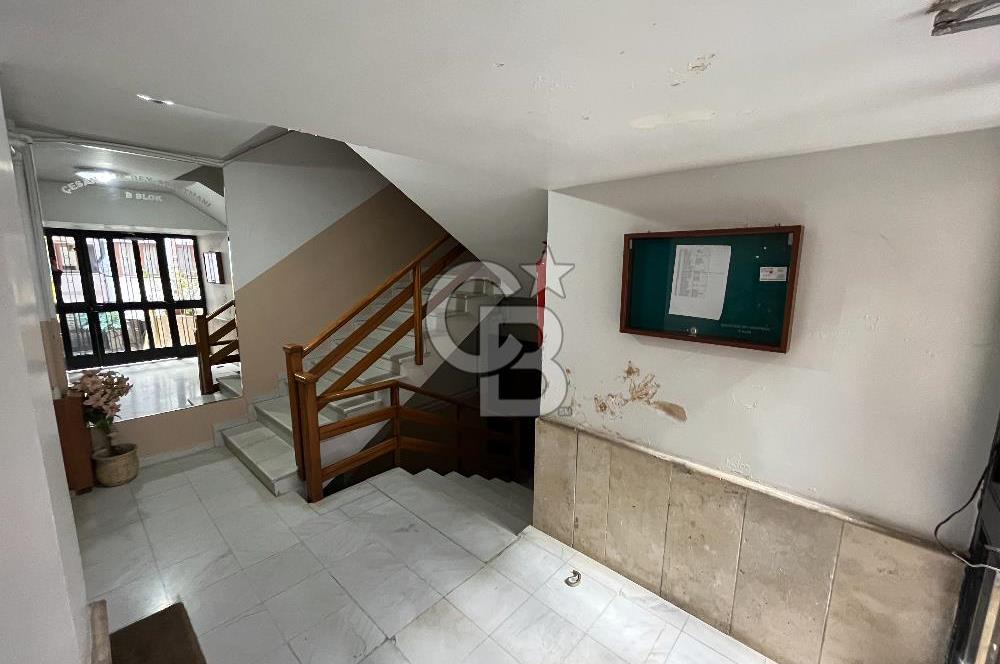 Acıbadem Caddesine 2.Bina Açık Otoparklı 1+1 Kiralık Daire