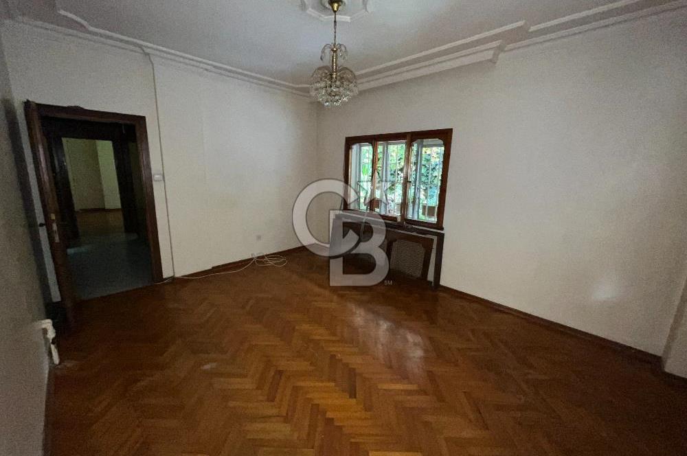 Acıbadem Caddesine 2.Bina Açık Otoparklı 1+1 Kiralık Daire