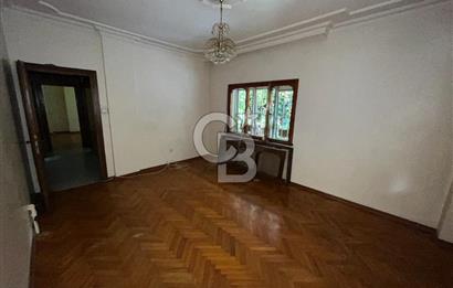 Acıbadem Caddesine 2.Bina Açık Otoparklı 1+1 Kiralık Daire
