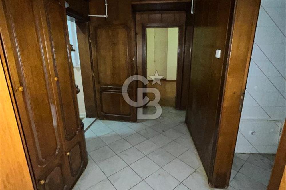 Acıbadem Caddesine 2.Bina Açık Otoparklı 1+1 Kiralık Daire