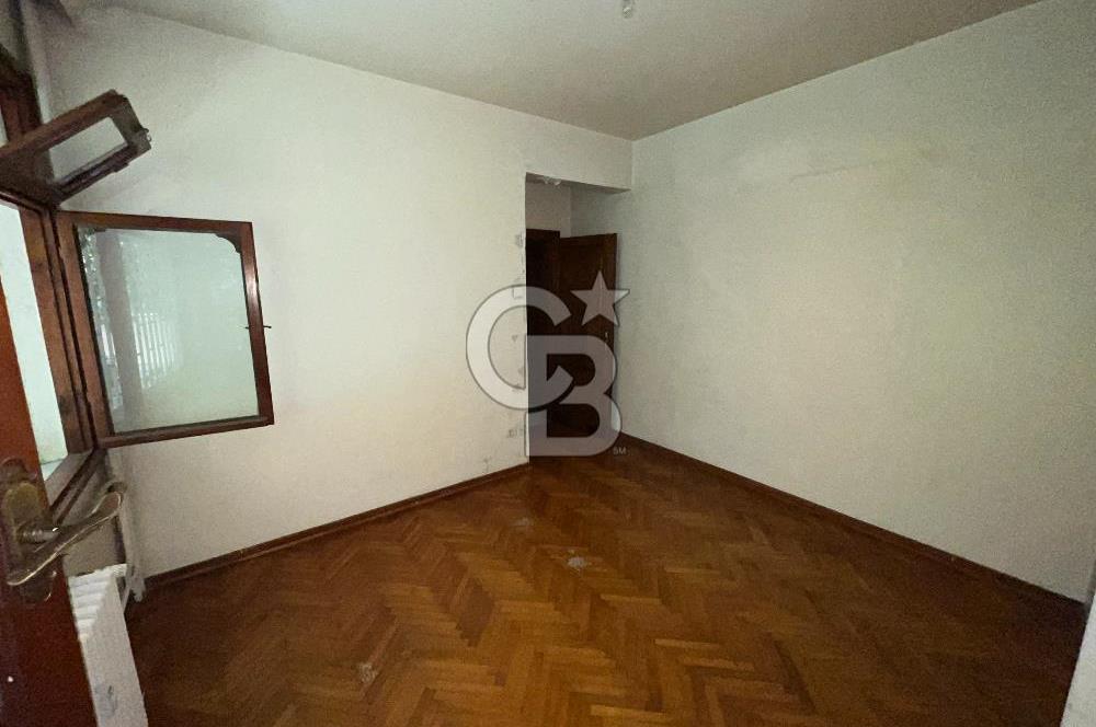 Acıbadem Caddesine 2.Bina Açık Otoparklı 1+1 Kiralık Daire