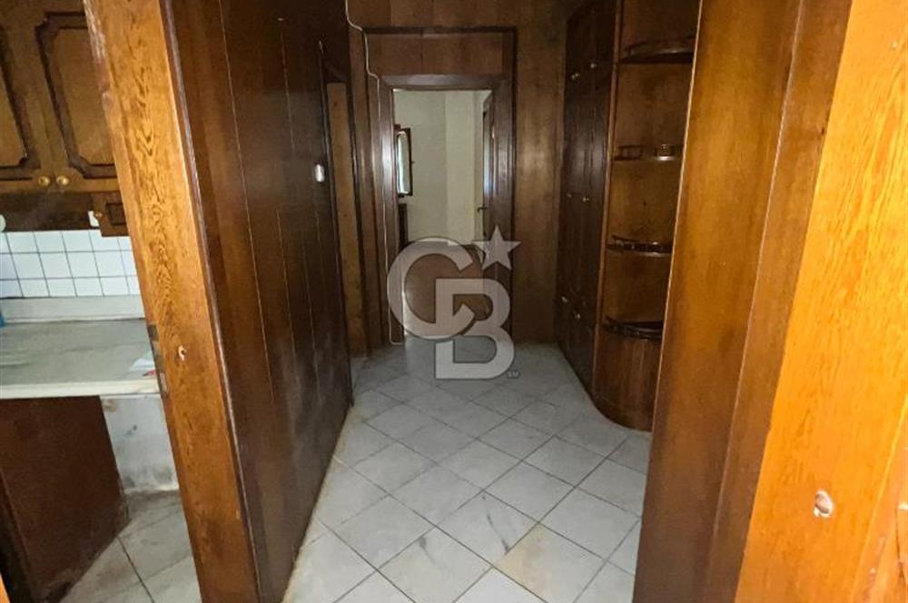 Acıbadem Caddesine 2.Bina Açık Otoparklı 1+1 Kiralık Daire