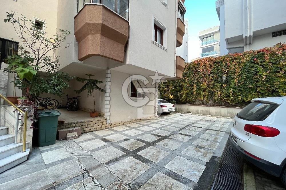 Acıbadem Caddesine 2.Bina Açık Otoparklı 1+1 Kiralık Daire