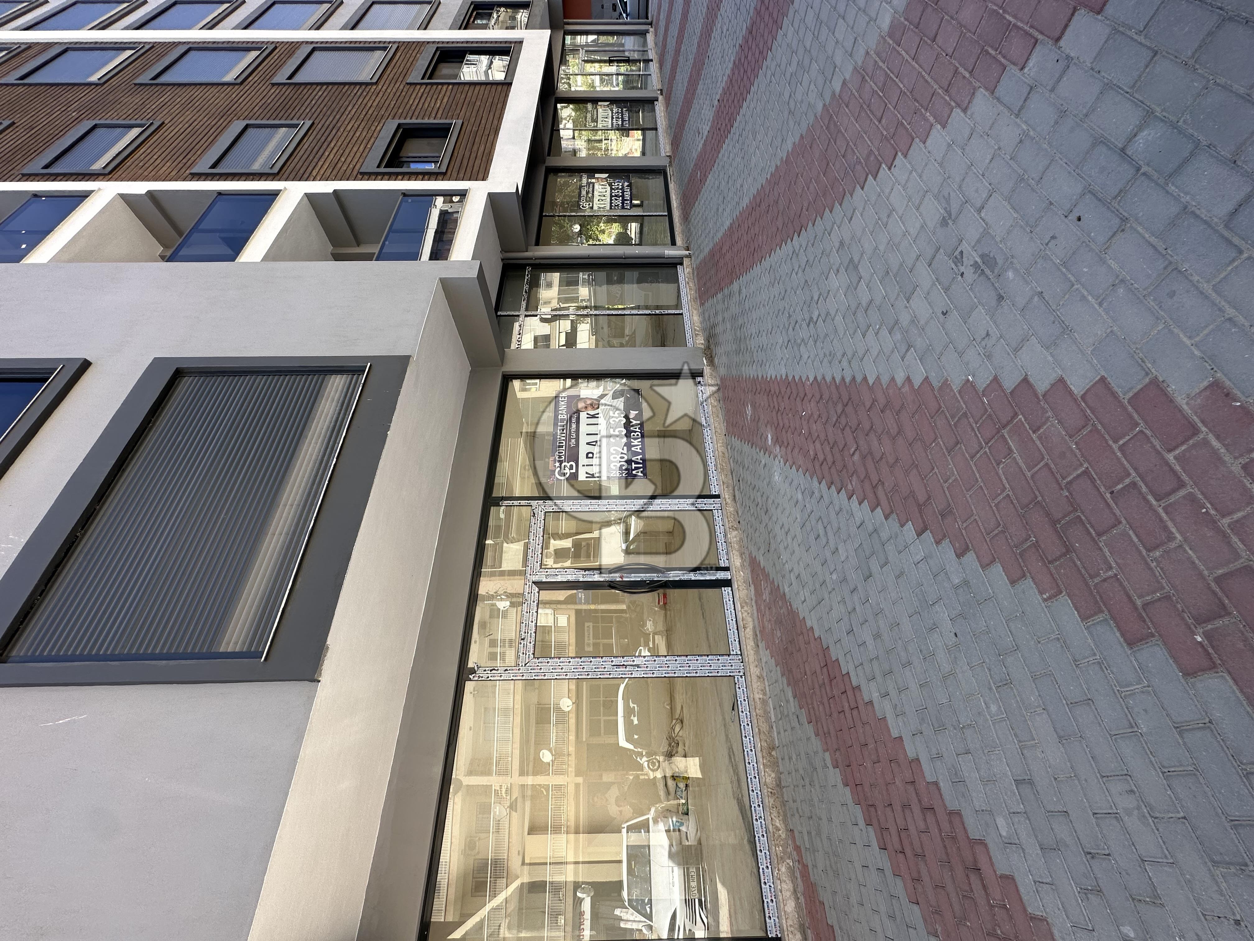 Yeni Binada 505 m2 Kapalı Alan, 3 Cepheli, Kurumsala Kiralık Dükkan