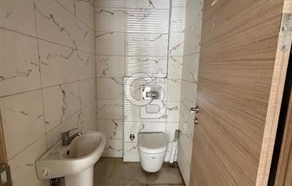 Yeni Binada 505 m2 Kapalı Alan, 3 Cepheli, Kurumsala Kiralık Dükkan