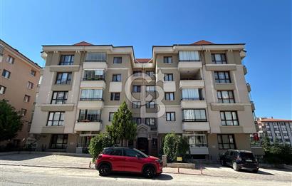 ÇANKAYA ÖVEÇLER MAH.KATTA YAPILI MASRAFSIZ 3+1 SATILIK DAİRE
