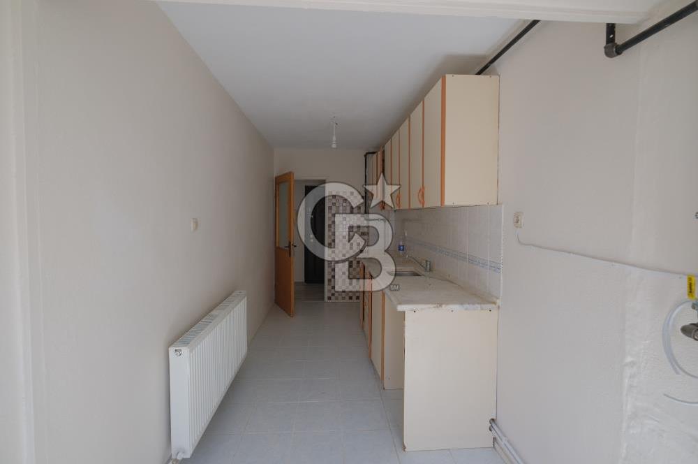 MENEMEN ULUKENTTE MERKEZİ KONUMDA KİRALIK 2+1 DAİRE