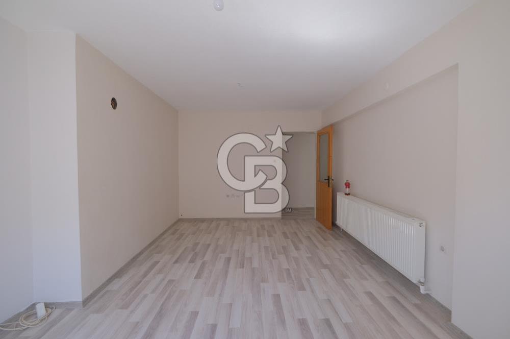 MENEMEN ULUKENTTE MERKEZİ KONUMDA KİRALIK 2+1 DAİRE