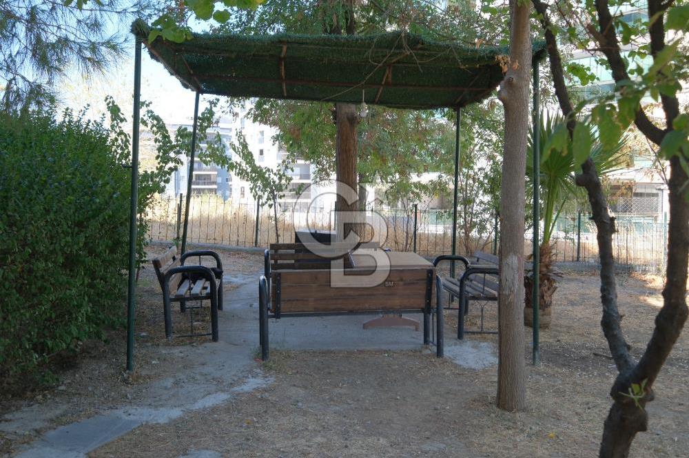 MENEMEN ULUKENTTE MERKEZİ KONUMDA KİRALIK 2+1 DAİRE