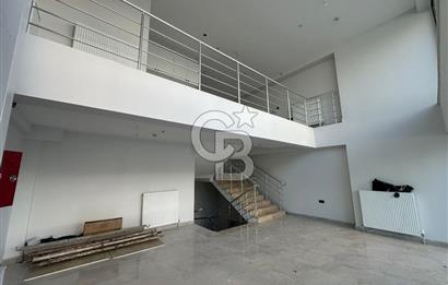 ÜZÜM CENTER'DA CADDE ÜSTÜ 130 M2 3 KATLI KİRALIK DÜKKAN