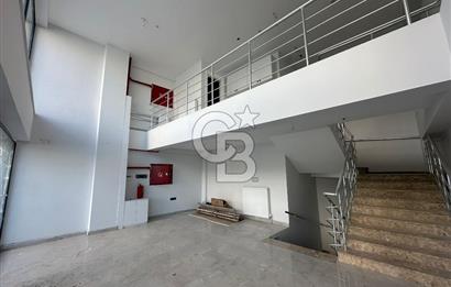 ÜZÜM CENTER'DA CADDE ÜSTÜ 130 M2 3 KATLI KİRALIK DÜKKAN