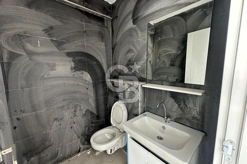 ÜZÜM CENTER'DA CADDE ÜSTÜ 130 M2 3 KATLI KİRALIK DÜKKAN