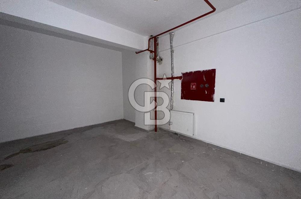 ÜZÜM CENTER'DA CADDE ÜSTÜ 130 M2 3 KATLI KİRALIK DÜKKAN