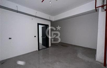 ÜZÜM CENTER'DA CADDE ÜSTÜ 130 M2 3 KATLI KİRALIK DÜKKAN