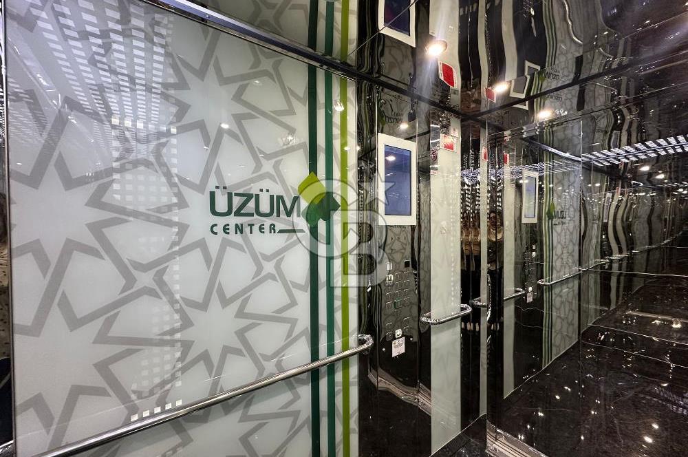 ÜZÜM CENTER'DA İÇİ YAPILI 2+1 120M2 KİRALIK SIFIR OFİS