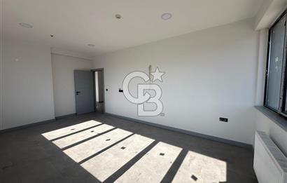 ÜZÜM CENTER'DA İÇİ YAPILI 2+1 120M2 KİRALIK SIFIR OFİS