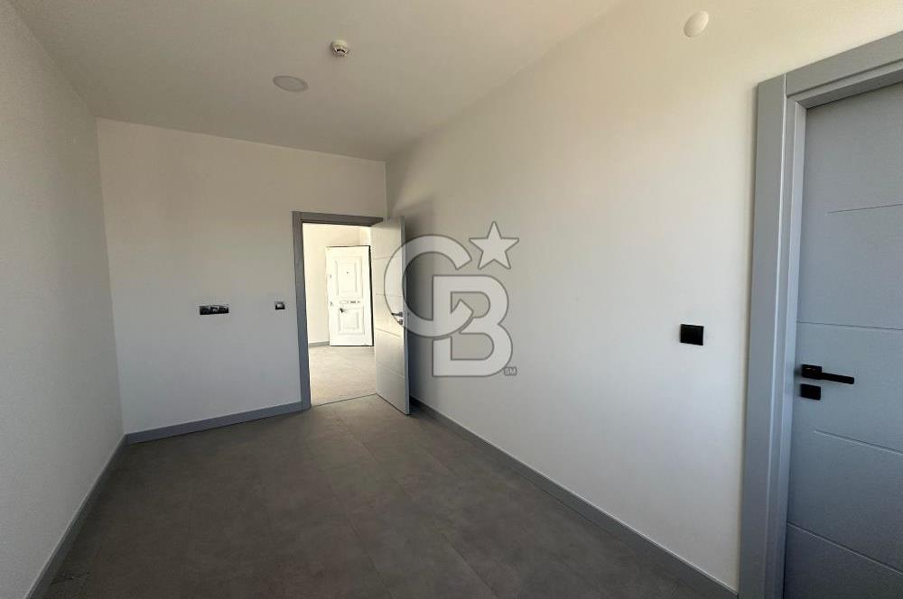 ÜZÜM CENTER'DA İÇİ YAPILI 2+1 120M2 KİRALIK SIFIR OFİS