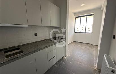ÜZÜM CENTER'DA İÇİ YAPILI 2+1 120M2 KİRALIK SIFIR OFİS