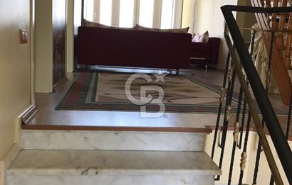 ANADOLU FENERİ'NDE BOĞAZ MANZARALI 3 KATLI MÜSTAKİL VİLLA 
