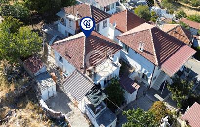 Karaburun Mordoğan Çatalkaya'da Kargir Ev ve Arsası