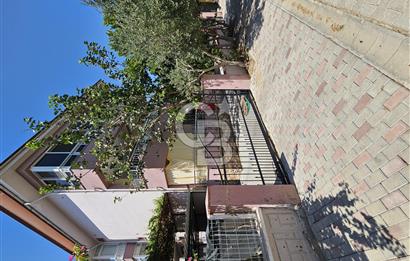 Merkeze yakın  509,16 m2 Arsa İçinde  3 Katlı Satılık Apartman