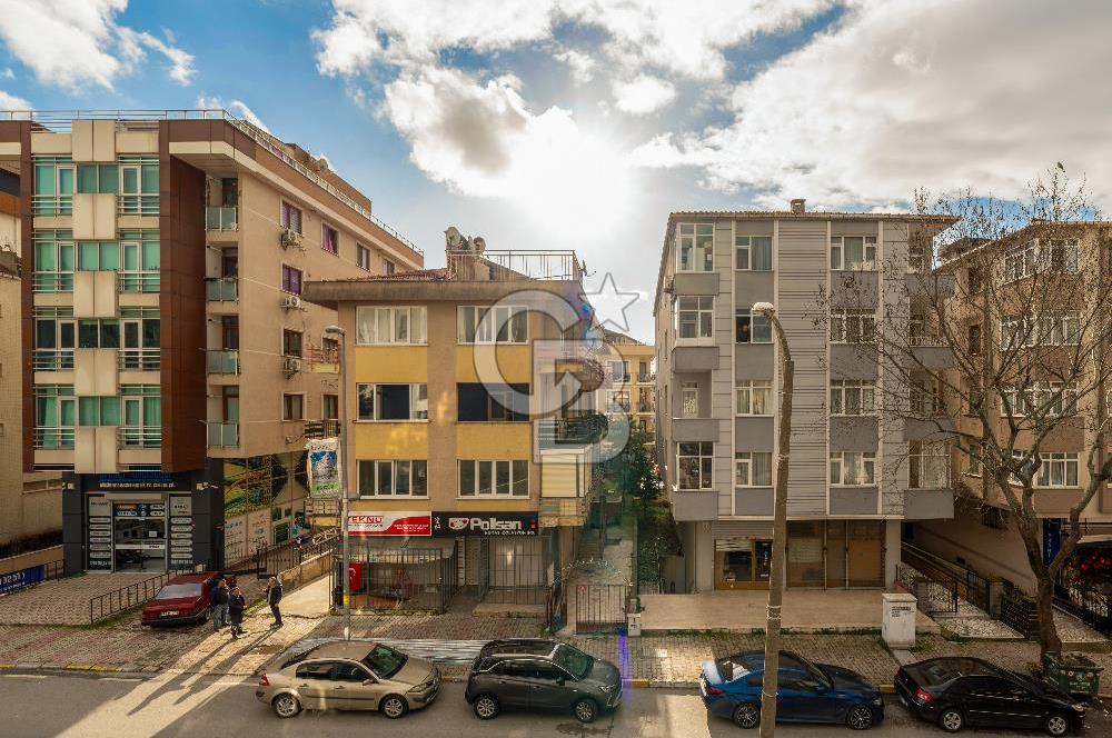 Maltepe Feyzullah Cad Metroya Yakın Ara Kat Sıfır 2+1 Daire!