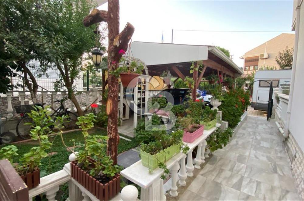AKÇAY YENİ MAHALLEDE DENİZE 50 M SATILIK 4+1 TRİPLEX