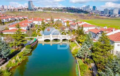 Ardıçlı Göl Evleri Satılık 4+1 Tripleks Villa