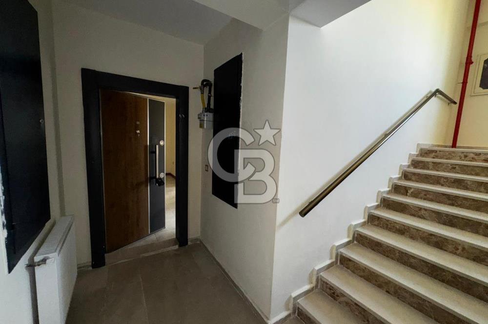 KIŞBAHÇELİ GENİŞ BALKON VE SALONLU/SIFIR LÜKS 2+1 KİRALIK DAİRE