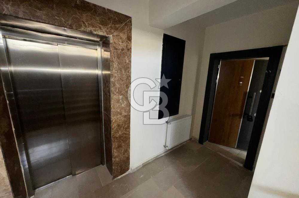 KIŞBAHÇELİ GENİŞ BALKON VE SALONLU/SIFIR LÜKS 2+1 KİRALIK DAİRE