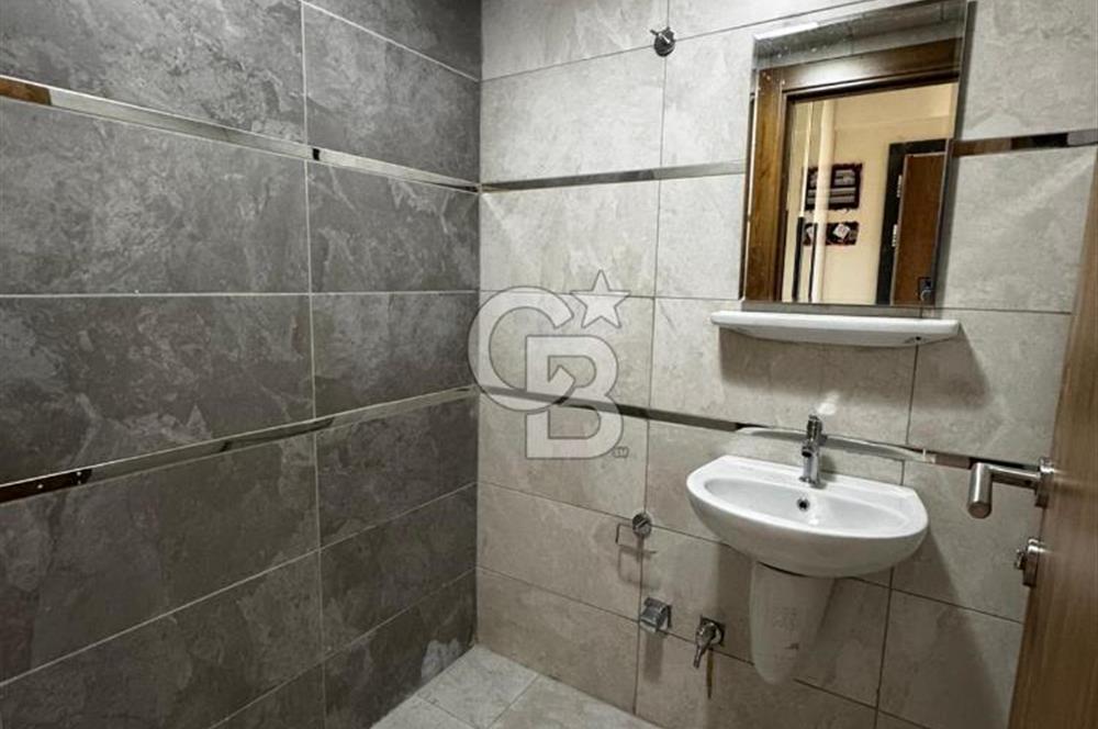 KIŞBAHÇELİ GENİŞ BALKON VE SALONLU/SIFIR LÜKS 2+1 KİRALIK DAİRE