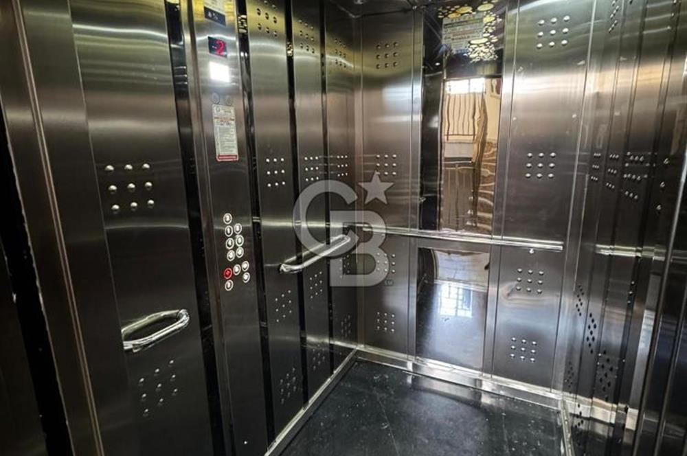 KIŞBAHÇELİ GENİŞ BALKON VE SALONLU/SIFIR LÜKS 2+1 KİRALIK DAİRE
