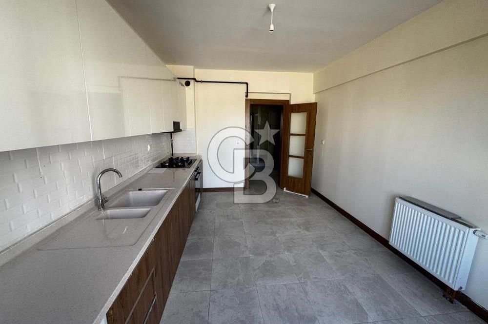 KIŞBAHÇELİ GENİŞ BALKON VE SALONLU/SIFIR LÜKS 2+1 KİRALIK DAİRE