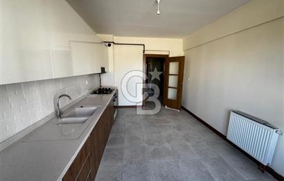 KIŞBAHÇELİ GENİŞ BALKON VE SALONLU/SIFIR LÜKS 2+1 KİRALIK DAİRE