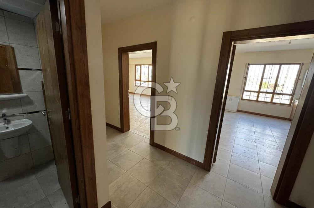 KIŞBAHÇELİ GENİŞ BALKON VE SALONLU/SIFIR LÜKS 2+1 KİRALIK DAİRE