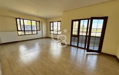 KIŞBAHÇELİ GENİŞ BALKON VE SALONLU/SIFIR LÜKS 2+1 KİRALIK DAİRE