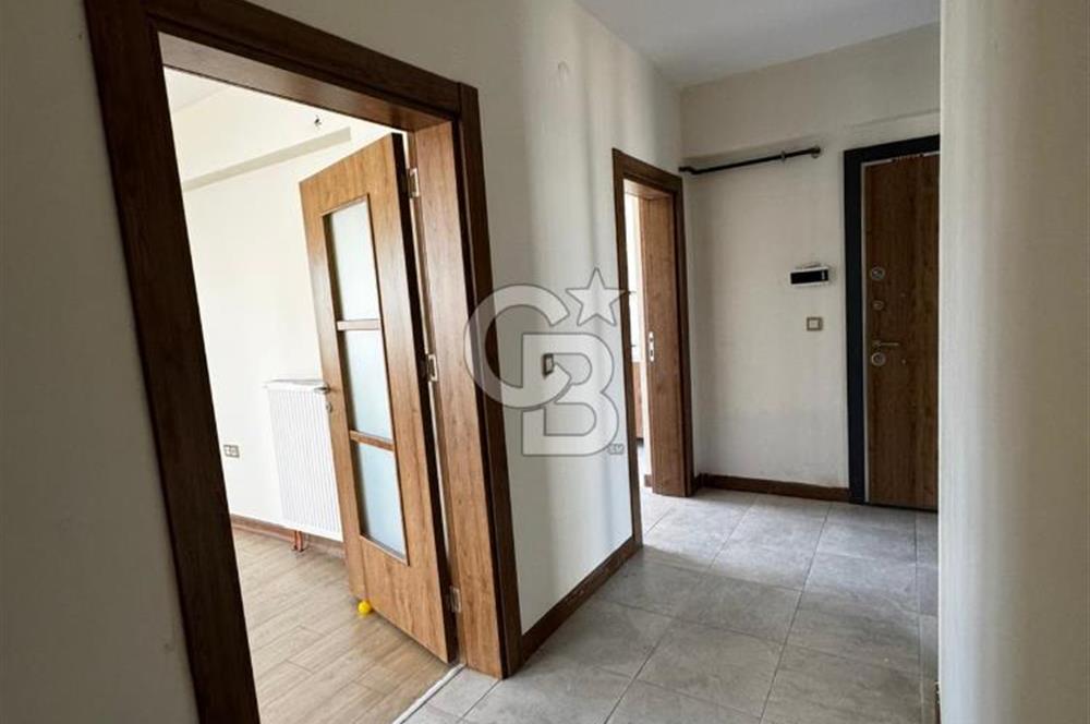 KIŞBAHÇELİ GENİŞ BALKON VE SALONLU/SIFIR LÜKS 2+1 KİRALIK DAİRE